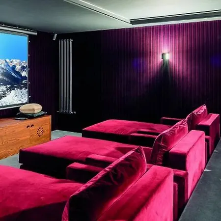 Villa 6br Stunning Chalet With Traditional Feel