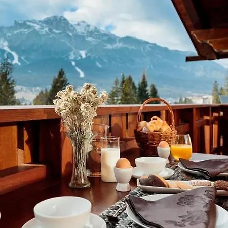 6br Stunning Chalet With Traditional Feel * Cortina d'Ampezzo
