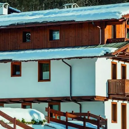 6br Stunning Chalet With Traditional Feel Villa *