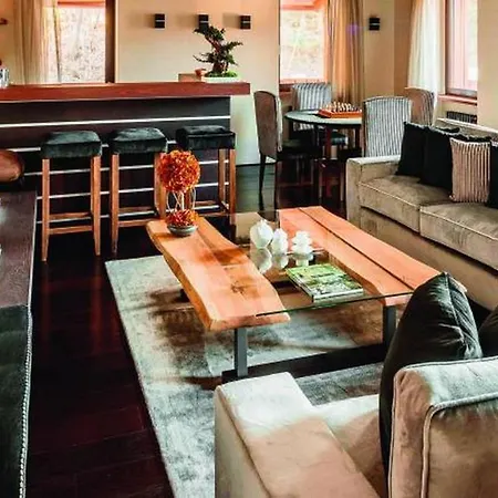 6br Stunning Chalet With Traditional Feel Villa Cortina d'Ampezzo